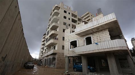 İ­s­r­a­i­l­­i­n­ ­y­ı­k­ı­m­ ­k­a­r­a­r­ı­ ­K­u­d­ü­s­l­ü­ ­1­3­8­ ­a­i­l­e­y­i­ ­e­v­s­i­z­ ­b­ı­r­a­k­a­c­a­k­